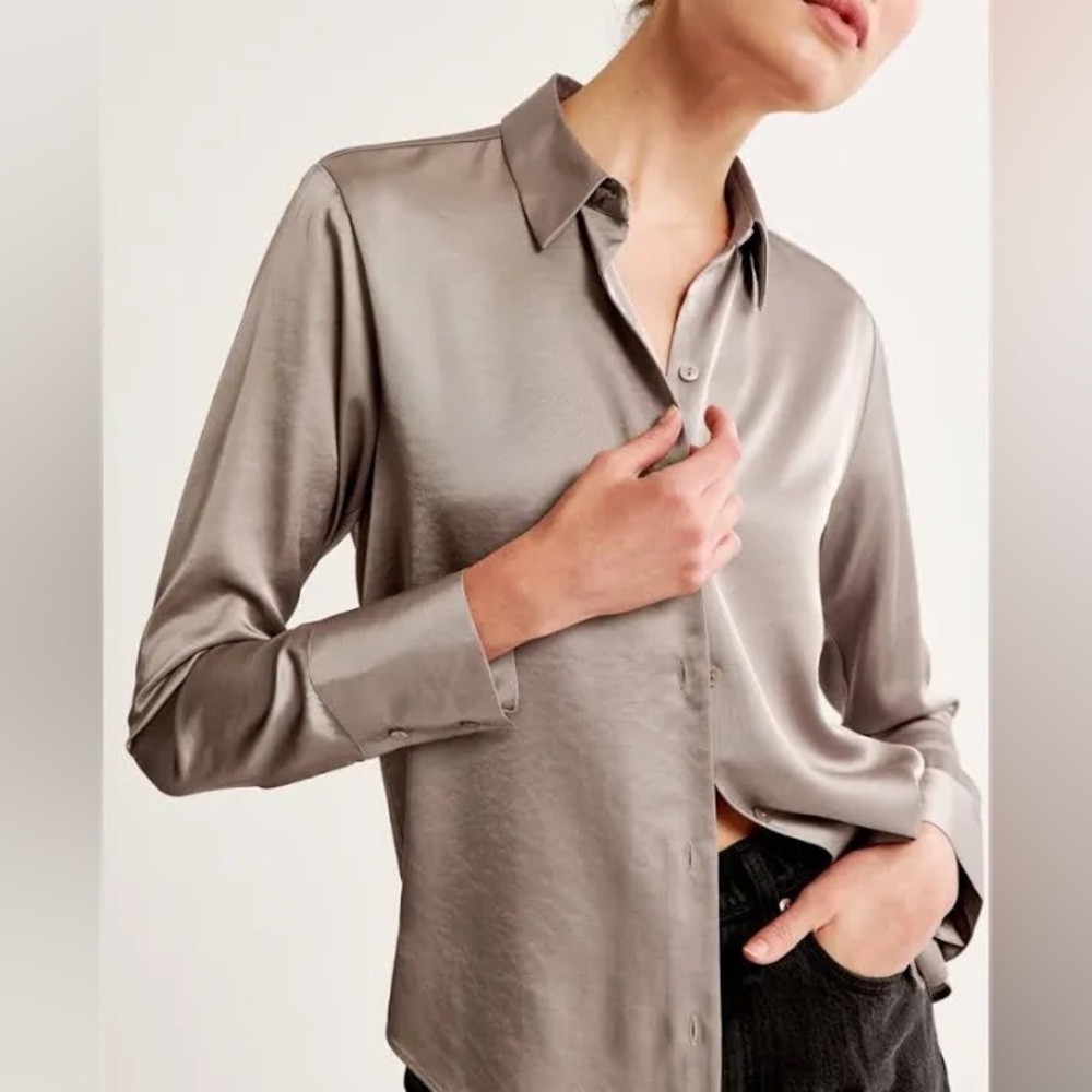 Abercrombie & Fitch Beige Silky Button Down Blouse